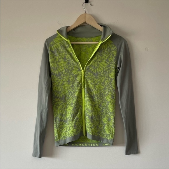 Fabletics gray/neon full zipper jacket. Medium - Picture 2 of 9